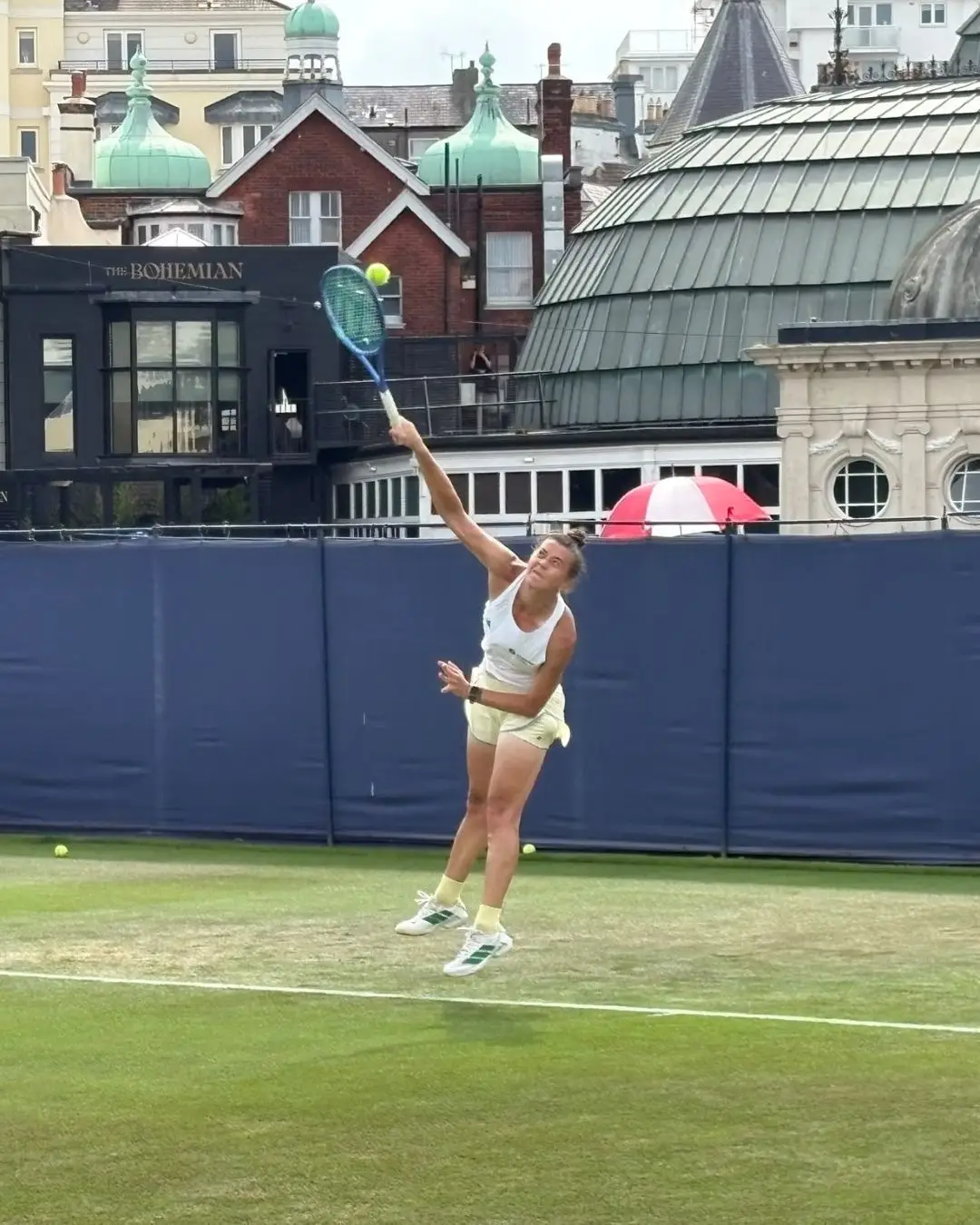 Corina Mirea serving
